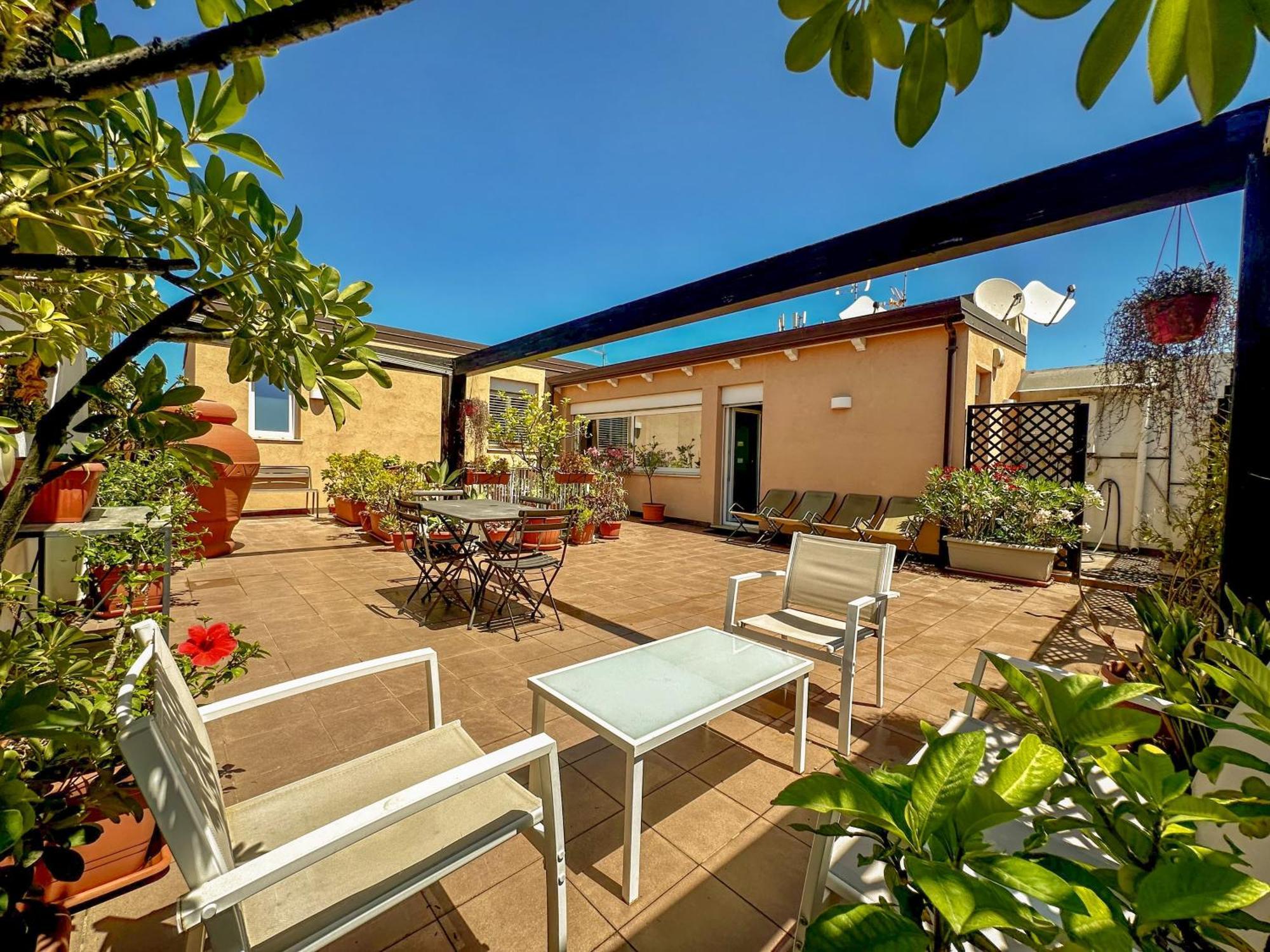 Couette-café Pellicano 2*